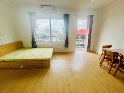 Phòng Studio mới full nội thất ban công rộng rãi máy giặc riêng