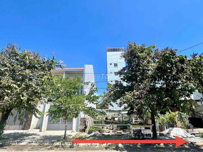 Cho thuê 2 lô liền kề đường 10m5 đối lưng đường Nguyễn Sinh Sắc