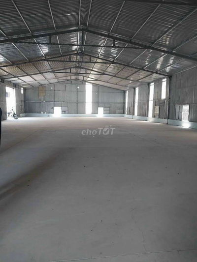 Cho thuê nhà xưởng 1300m2 xây dựng full tại phường Thạnh Xuân