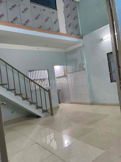 Trệt lửng 5*7 có 1 máy lạnh đi Gò vấp gần Rẻ chốt lẹ