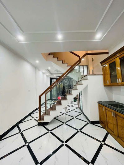 BÁN NHÀ MẶT NGÕ GIẢI PHÓNG – Ô TÔ VÀO NHÀ - 43M2 Giá Hơn 10 Tỷ