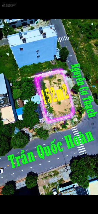 Chính chủ cần bán siêu phẩm 2 MT đường Trần Quốc Hoàn, đường thông thẳng ra bãi tắm Sơn Thuỷ