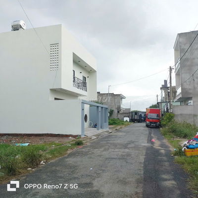 Bán lô đất 10*18m thổ. Mặt tiền nhựa NB Lê Thị Kim. Gần ngã 4 hocmon