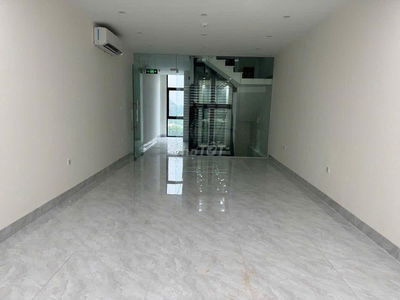 🏢 TOÀ NHÀ VĂN PHÒNG 8 TẦNG  – Ô TÔ TRÁNH – 2 MẶT THOÁNG – VỈA HÈ RỘNG