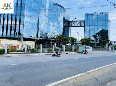 HÀNG ĐẦU TƯ - NHÀ CẤP 4 GẦN GA BÌNH THÁI - NGANG 5.6 - 82M2 GIÁ 6.2 TỶ