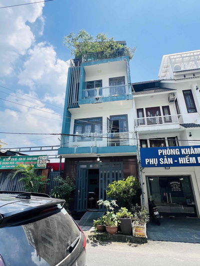 nhà 1 trệt 2 lầu mặt tiền chính kinh doanh