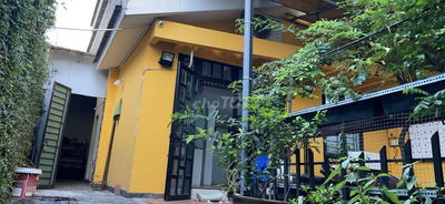 Cho thuê nhà Sân Vườn, 1 Trệt 1 Lầu, DT 10 x 13m - CMT8 Quận 3