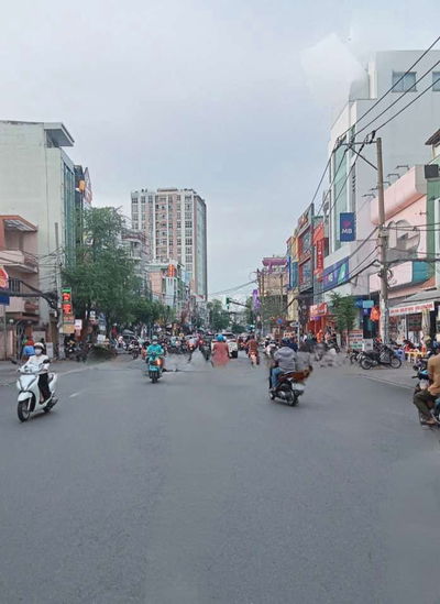 Nhà bán. 2 mặt tiền đường Nguyễn Xí, phường 26, Q.Bình Thạnh, tp.HCM.