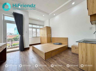 CHO THUÊ CĂN HỘ DỊCH VỤ CÓ BAN CÔNG RỘNG GIÁ RẺ NGAY BÌNH THẠNH