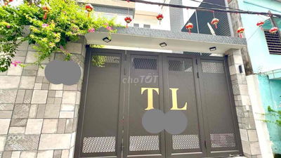 BÁN NHÀ NÁT SÁT BIỆT THỰ, NGAG KHỦG (8x17,5) 150M2 FULL THỔ, 10,5 TỶ