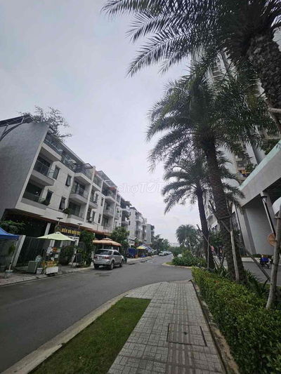 Chính chủ cho thuê phòng mặt tiền đường lê thị chợ Q7