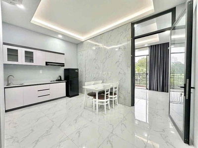 Ra mắt căn hộ 2pn ban công/cửa sổ gần chợ Phạm Văn Hai, bờ kè Hoàng Sa