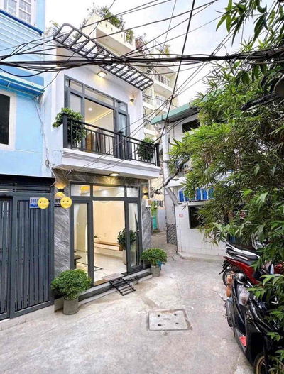 Cần thanh lí căn nhà 1 tỷ 080 triệu kế bên trường tiểu học Nguyễn
