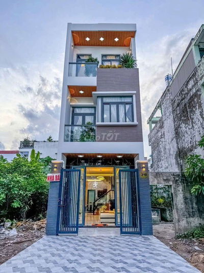 NHÀ 1 TRỆT 2 LẦU KHU CÔNG TY 8 - HƯNG THẠNH - CÁI RĂNG |