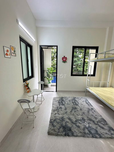 Chính chủ phòng studio, có thang máy mới xây ngay sát KTX Khu B