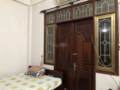 Bán nhà Hoàng Hoa Thám,ngõ thẳng ,kinh doanh, dt 40m*mt 5m*5 tầng
