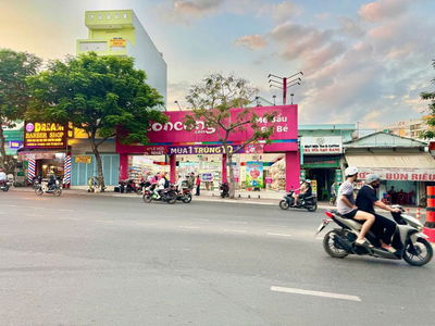 Cho Thuê Nhà MT An Dương Vương 15x20 1 Trệt 2 lầu Suốt Q.5 Giá 80tr