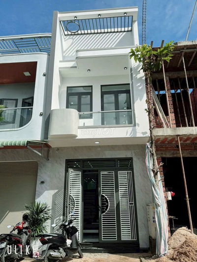 Bán nhà 80m2 tại Bến Cát sổ riêng, 3PN-2WC Ngay mặt tiền đương