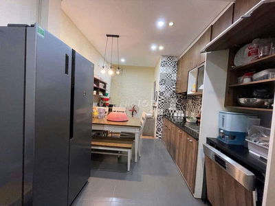 Cho thuê nhà phố trạm AEON long biên 45m 2 ngủ 2 vs fun Đồ giá 10 triê