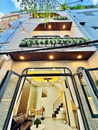 Bán nhà Phan Tây Hồ PN, full NT đẹp lung linh, MT khủng, nhích 5 tỷ
