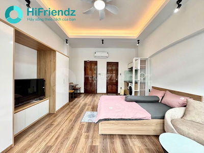 Studio ban công- khu ẩm thực Nguyễn Gia Trí mới 100% - nội thất xịn sò