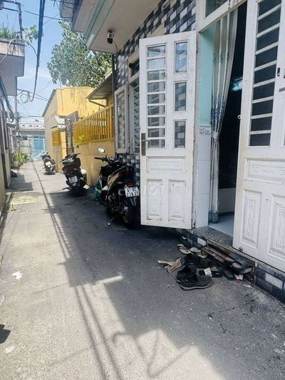 Bán Nhà 2 Tầng Ngay Chợ Đ.Mối B.Chiểu T. Đức DT40m5×8-2Pn Hoàn Công