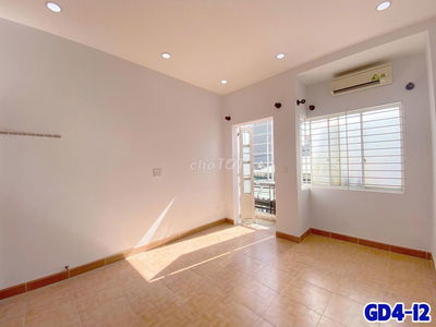 Phòng ban công giá rẻ Gò Vấp