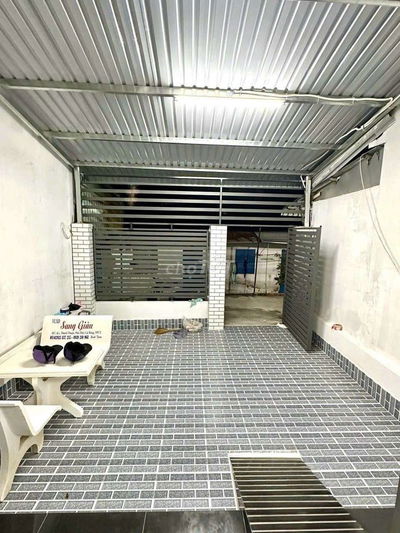 Nhà mới xây 2pn 2 máy lạnh Hẻm Nguyễn Văn Cừ
