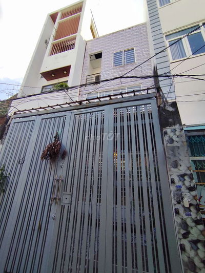 NHÀ 3 TẦNG - 3PN - 60M2 - CÁCH MỘT CĂN RA MT NHỰA - NGUYỄN VĂN LUÔNG