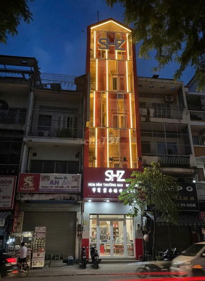 Ngộp Bank Bán Gấp MT Trần Hưng Đạo P7 Q.5 4x25m KC 6 Tầng Giá 32 Tỷ