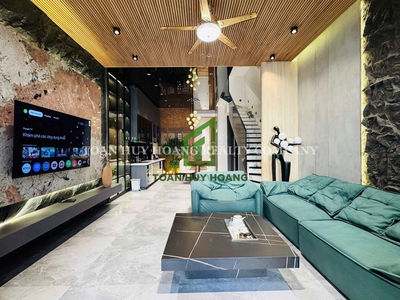 🏡 Nhà 4 Phòng Ngủ Tuyệt Đẹp ở Nam Việt Á - H2193 >English Below<