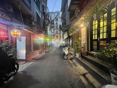 BÁN CĂN HỘ TẦNG 2 TẬP THỂ PHỐ.NGUYỄN CHÍ THANH - FULL NỘI THẤT