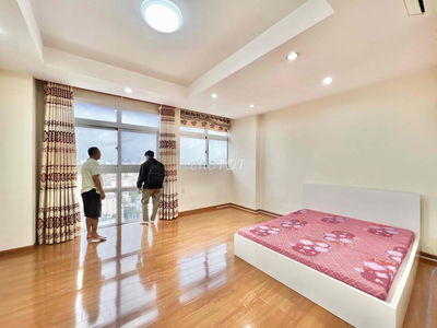 CHO THUÊ CHUNG CƯ 4 PHÒNG NGỦ 3 WC FULL NT 141m2 tại PLAZA CỘNG HOÀ