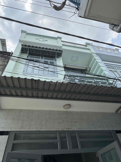 Cho thuê nhà mới, hẻm xe hơi, ngay chợ ấp 5 VLB