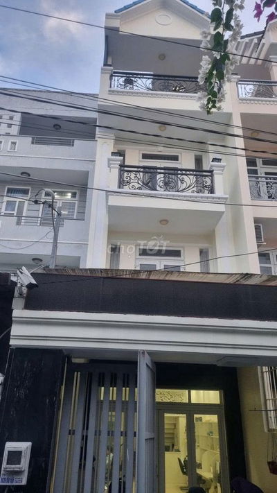 Bán nhà 4 tầng hẻm 5m đường Trường Chinh (4x23.5m) – ô tô 7 chỗ đỗ cửa