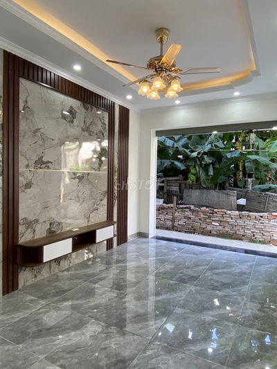 Quá rẻ. 2,85 tỷ nhà 3 ngủ ô tô đỗ cửa. Gần UBND Chợ Ủ