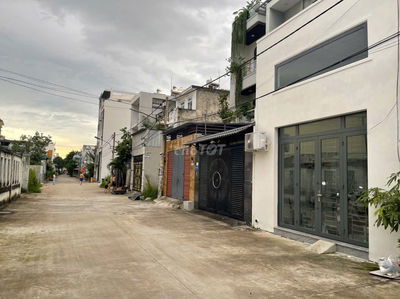 CHO THUÊ NHÀ MẶT BẰNG MỚI XÂY – HẺM 8M, ĐƯỜNG TX33, QUẬN 12 – 5x20M