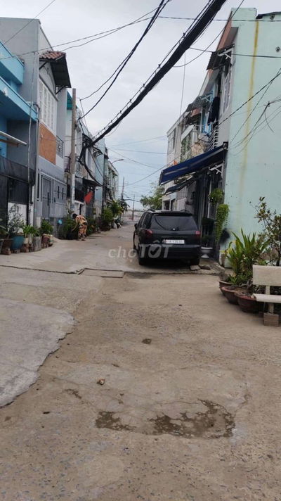 Bán nhà 2 mặt tiền hẻm Huỳnh Tấn Phát, ngang 4, hẻm thông, nhỉnh 3 tỷ.