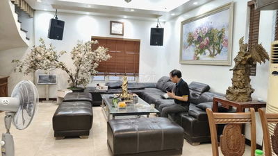 CHO THUÊ NHÀ MẶT NGÕ ÂU CƠ – OTO QUA, CÓ SÂN RỘNG, FULL ĐỒ