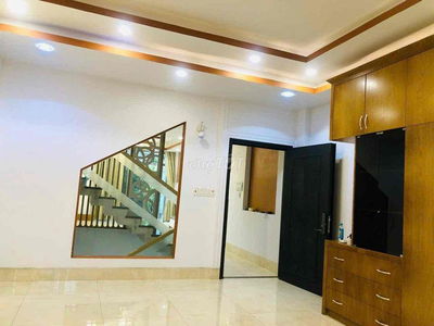 Nhà MT đường 30 khu Aeon Tên Lửa 5x20,3.5 tấm full nội thất