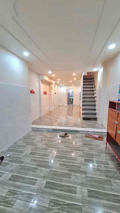 Nhà đẹp Nguyên Q1 – gần Mặt tiền, 3PN, 17tr/th – khu hiếm, ở GĐ,