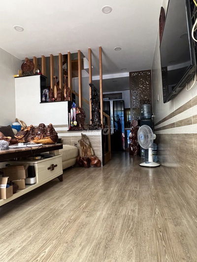 NHÀ ĐẸP GIÁ RẺ - Hẻm ÔTô Thông - Nguyễn Văn Quá - 2.45 Tỉ