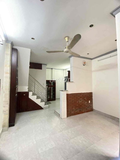 nhà 2 PHÒNG NGỦ LÊ VĂN SỸ