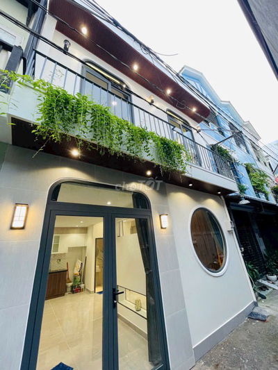 SIÊU PHẨM NHÀ 2 TẦNG -HẺM BA GÁC -CÁCH ĐƯỜNG LỚN 50M -NGAY PHÚ MỸ HƯNG